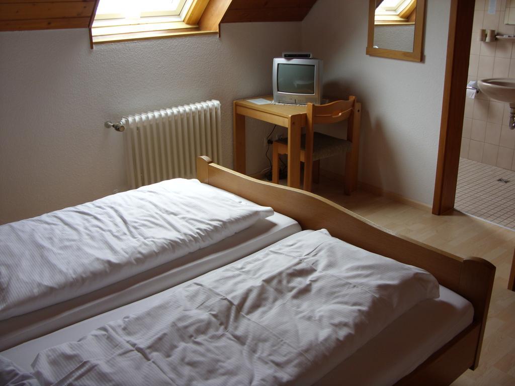 Gasthaus Zum Lamm Hotel Schallstadt Room photo